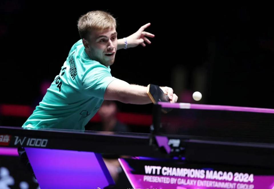 了自己的领 了自己的领